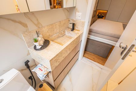 Apartamento à venda com 130m², 3 quartos e 2 vagasBanheiro Semi - Suíte 2 e 3