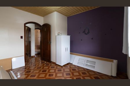 Casa à venda com 174m², 3 quartos e 3 vagas Casa à venda com 174m², 3 quartos e 3 vagasQuarto 2