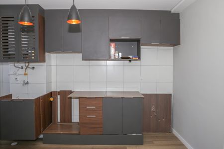Apartamento à venda com 40m², 2 quartos e sem vaga Apartamento à venda com 40m², 2 quartos e sem vagaCozinha e Área de Serviço