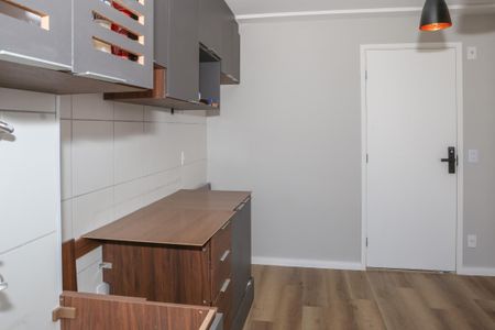 Apartamento à venda com 40m², 2 quartos e sem vaga Apartamento à venda com 40m², 2 quartos e sem vagaCozinha e Área de Serviço