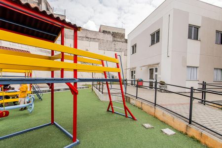 Apartamento à venda com 41m², 2 quartos e sem vaga Apartamento à venda com 41m², 2 quartos e sem vagaÁrea comum - Playground