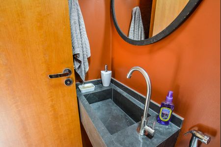 Casa à venda com 210m², 3 quartos e 2 vagasLavabo