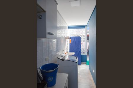 Casa à venda com 250m², 4 quartos e 4 vagas Casa à venda com 250m², 4 quartos e 4 vagasÁrea de Serviço