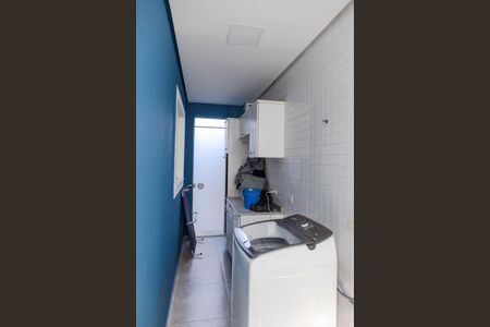 Casa à venda com 250m², 4 quartos e 4 vagas Casa à venda com 250m², 4 quartos e 4 vagasÁrea de Serviço