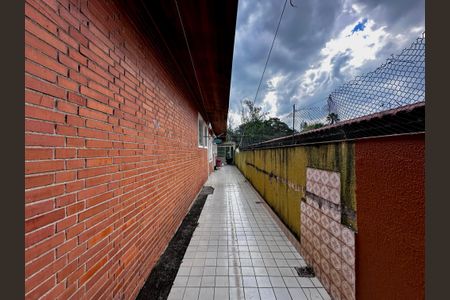 Casa à venda com 430m², 5 quartos e 6 vagas Casa à venda com 430m², 5 quartos e 6 vagasQuintal