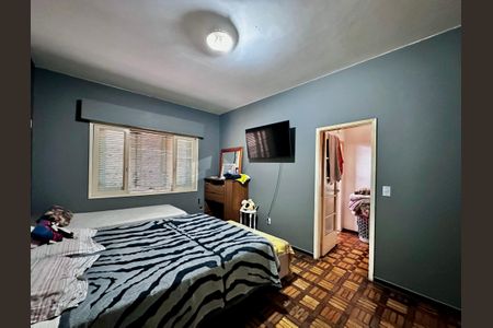 Casa à venda com 430m², 5 quartos e 6 vagas Casa à venda com 430m², 5 quartos e 6 vagasSuíte 1