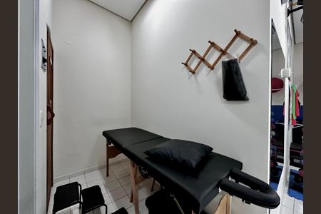 Apartamento à venda com 109m², 2 quartos e 3 vagas Apartamento à venda com 109m², 2 quartos e 3 vagasMassagem