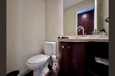 Apartamento à venda com 109m², 2 quartos e 3 vagas Apartamento à venda com 109m², 2 quartos e 3 vagasLavabo