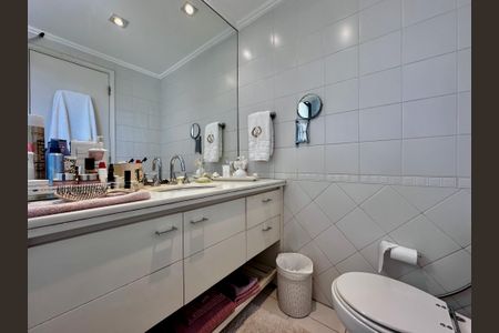 Apartamento à venda com 109m², 2 quartos e 3 vagas Apartamento à venda com 109m², 2 quartos e 3 vagasBanheiro Suíte 2