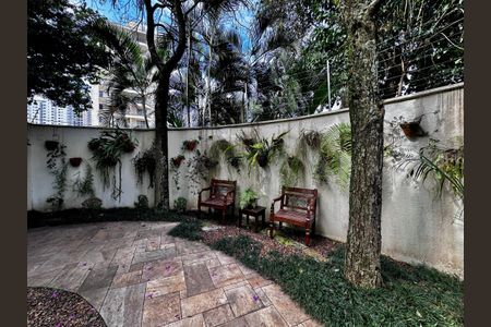 Apartamento à venda com 109m², 2 quartos e 3 vagas Apartamento à venda com 109m², 2 quartos e 3 vagasÁrea Comum