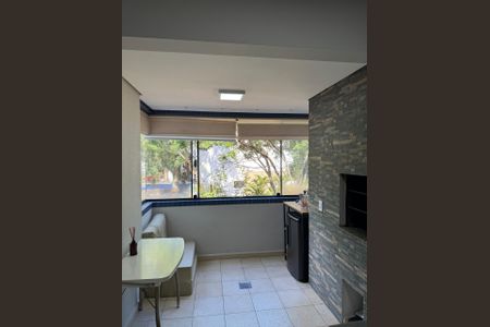 Apartamento à venda com 81m², 2 quartos e 1 vaga Apartamento à venda com 81m², 2 quartos e 1 vagaVaranda