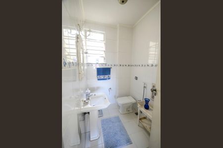 Apartamento à venda com 128m², 3 quartos e sem vaga Apartamento à venda com 128m², 3 quartos e sem vagaLavabo