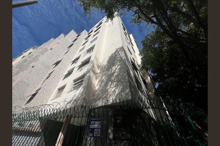 Apartamento à venda com 128m², 3 quartos e sem vaga Apartamento à venda com 128m², 3 quartos e sem vagaFachada