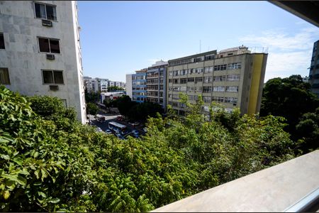 Apartamento à venda com 128m², 3 quartos e sem vaga Apartamento à venda com 128m², 3 quartos e sem vagaVista da Sala