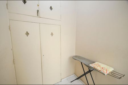 Apartamento à venda com 128m², 3 quartos e sem vaga Apartamento à venda com 128m², 3 quartos e sem vagaQuarto de Serviço