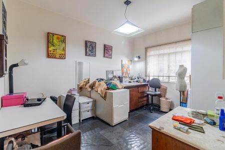 Casa à venda com 164m², 3 quartos e 3 vagasEscritório