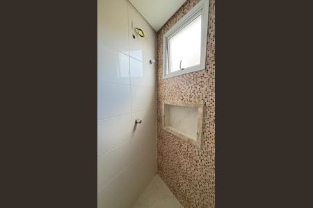 Apartamento à venda com 48m², 2 quartos e 1 vaga Apartamento à venda com 48m², 2 quartos e 1 vagaBanheiro