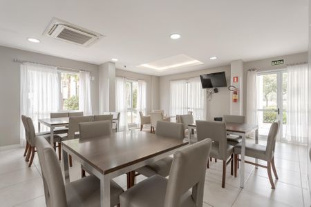 Apartamento à venda com 68m², 2 quartos e 1 vaga Apartamento à venda com 68m², 2 quartos e 1 vagaÁrea comum - Salão de festas