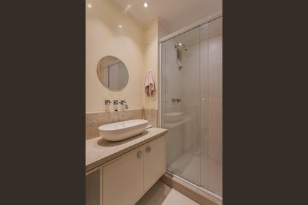 Apartamento à venda com 68m², 2 quartos e 1 vaga Apartamento à venda com 68m², 2 quartos e 1 vagaBanheiro