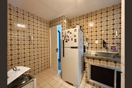 Apartamento à venda com 90m², 2 quartos e 1 vaga Apartamento à venda com 90m², 2 quartos e 1 vagaCozinha