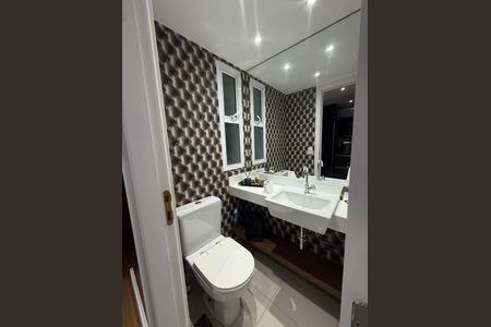 Apartamento à venda com 107m², 2 quartos e 2 vagas Apartamento à venda com 107m², 2 quartos e 2 vagasBanheiro