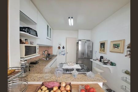 Apartamento à venda com 160m², 4 quartos e 2 vagas Apartamento à venda com 160m², 4 quartos e 2 vagasCozinha