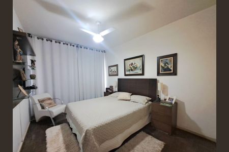 Apartamento à venda com 160m², 4 quartos e 2 vagas Apartamento à venda com 160m², 4 quartos e 2 vagasQuarto 1