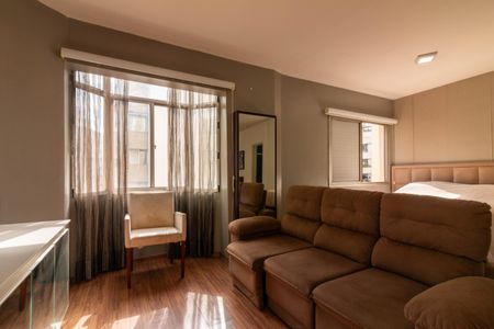 Studio à venda com 42m², 1 quarto e 1 vaga Studio à venda com 42m², 1 quarto e 1 vagaStudio