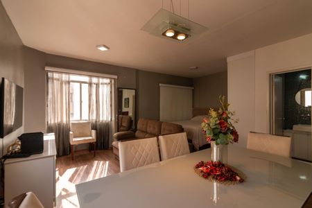 Studio à venda com 42m², 1 quarto e 1 vaga Studio à venda com 42m², 1 quarto e 1 vagaStudio