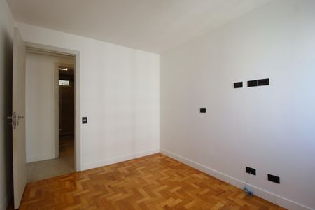 Apartamento à venda com 95m², 3 quartos e 2 vagasQuarto 3
