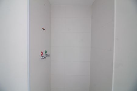 Apartamento à venda com 63m², 2 quartos e 1 vaga Apartamento à venda com 63m², 2 quartos e 1 vagaBanheiro Social