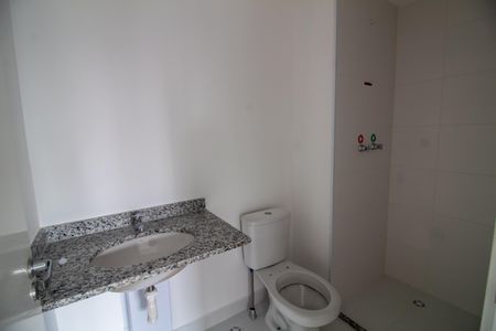 Apartamento à venda com 63m², 2 quartos e 1 vaga Apartamento à venda com 63m², 2 quartos e 1 vagaBanheiro Social