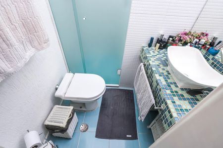 Casa à venda com 104m², 2 quartos e 1 vaga Casa à venda com 104m², 2 quartos e 1 vagaBanheiro