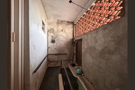 Casa à venda com 180m², 4 quartos e 2 vagas Casa à venda com 180m², 4 quartos e 2 vagasEntrada casa 2