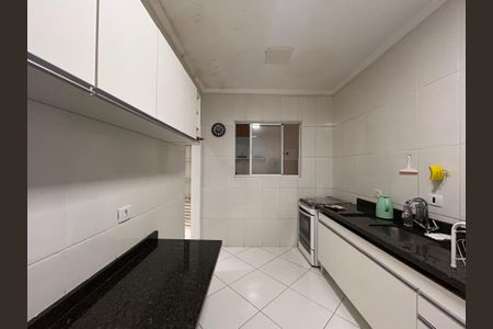 Casa à venda com 180m², 4 quartos e 2 vagas Casa à venda com 180m², 4 quartos e 2 vagasCozinha - Casa 1