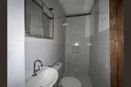 Casa à venda com 180m², 4 quartos e 2 vagas Casa à venda com 180m², 4 quartos e 2 vagasBanheiro 2 - Casa 2