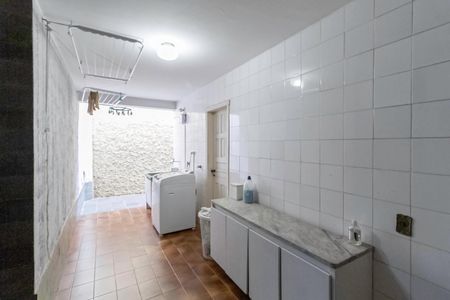 Casa à venda com 222m², 3 quartos e 4 vagas Casa à venda com 222m², 3 quartos e 4 vagasLavanderia