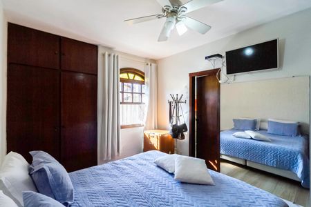 Casa à venda com 222m², 3 quartos e 4 vagas Casa à venda com 222m², 3 quartos e 4 vagasSuíte