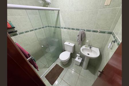 Casa à venda com 78m², 2 quartos e 2 vagas Casa à venda com 78m², 2 quartos e 2 vagasBanheiro