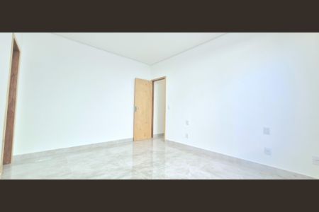 Casa à venda com 180m², 3 quartos e 2 vagasSuíte 3