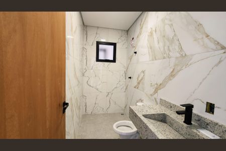 Casa à venda com 85m², 3 quartos e 2 vagas Casa à venda com 85m², 3 quartos e 2 vagasBanheiro