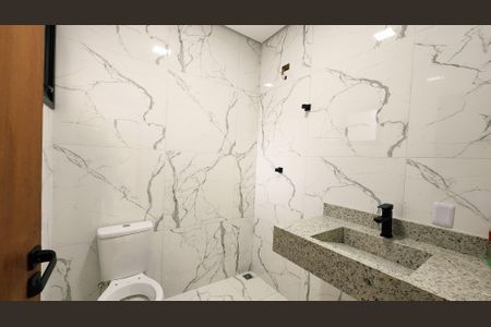 Casa à venda com 85m², 3 quartos e 2 vagas Casa à venda com 85m², 3 quartos e 2 vagasBanheiro da Suíte