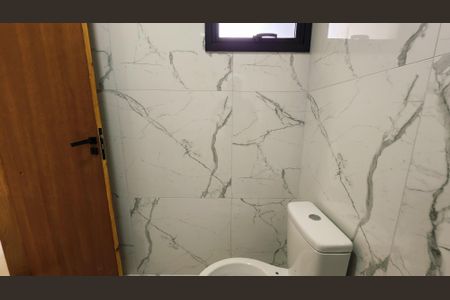 Casa à venda com 85m², 3 quartos e 2 vagas Casa à venda com 85m², 3 quartos e 2 vagasBanheiro da Suíte