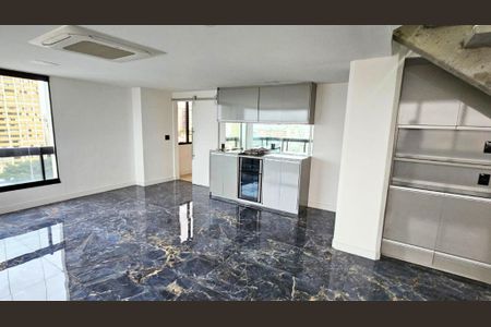 Foto 02 de apartamento à venda com 3 quartos, 210m² em Perdizes, São Paulo