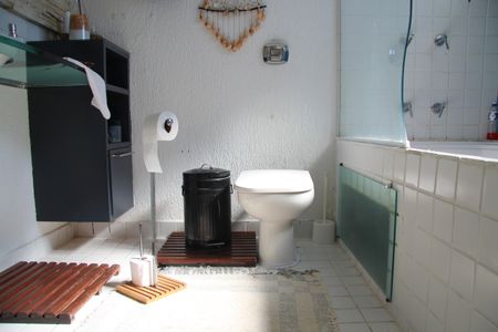 Casa à venda com 190m², 3 quartos e 3 vagasBanheiro da Suíte