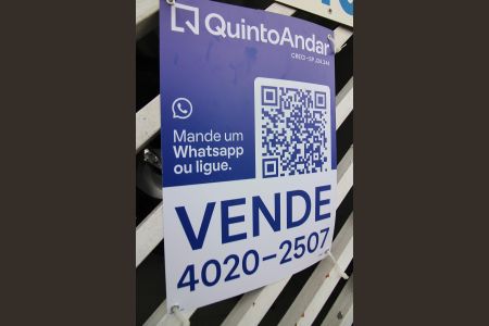 Casa à venda com 83m², 2 quartos e 2 vagasPlaca