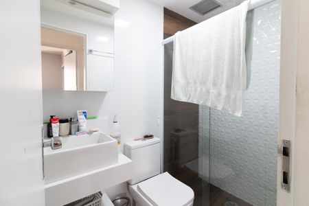 Apartamento à venda com 68m², 2 quartos e 1 vaga Apartamento à venda com 68m², 2 quartos e 1 vagaBanheiro