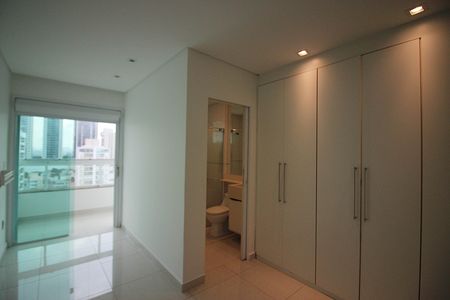 Apartamento à venda com 150m², 3 quartos e 4 vagasSuíte 2