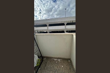 Apartamento à venda com 45m², 1 quarto e 1 vaga Apartamento à venda com 45m², 1 quarto e 1 vagaVaranda