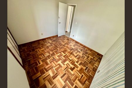 Apartamento à venda com 137m², 3 quartos e 2 vagas Apartamento à venda com 137m², 3 quartos e 2 vagasQuarto 2